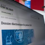 Environ 72'000 dossiers électroniques ont été ouverts depuis 2022 (archives). KEYSTONE/JEAN-CHRISTOPHE BOTT
